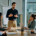 Développer son leadership : quelle formation choisir pour progresser efficacement