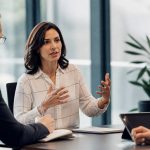 Formation aisance à l’oral : les clés pour s’exprimer avec confiance en négociation