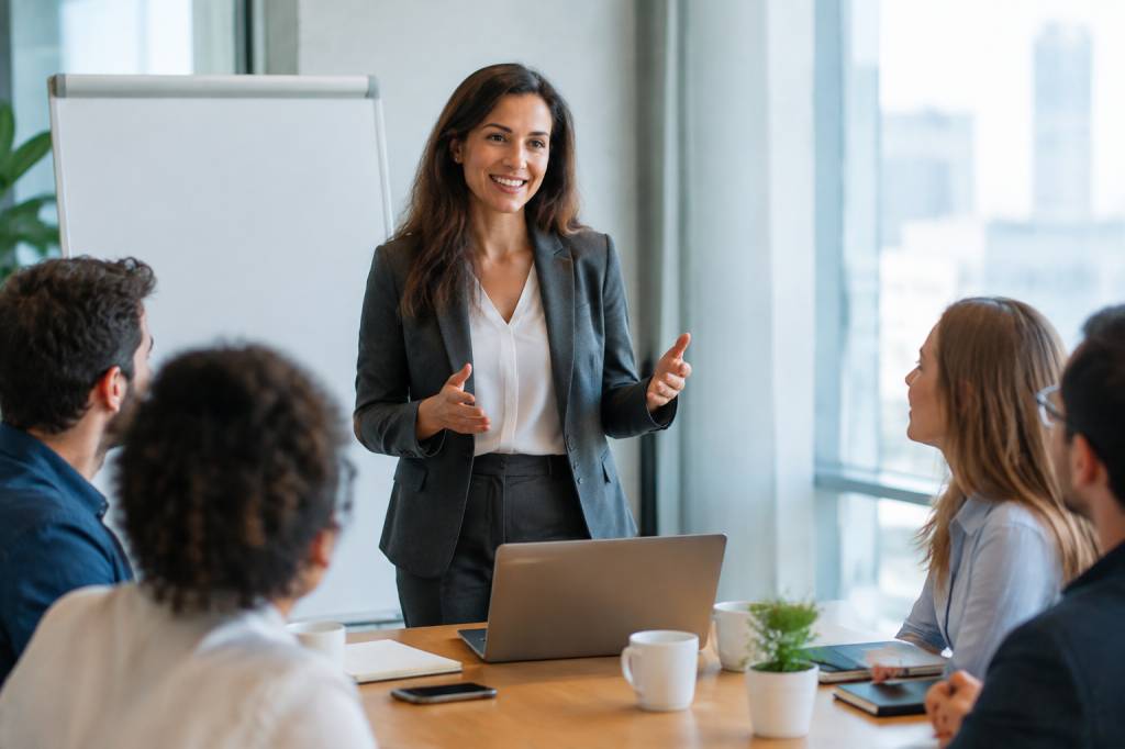 Devenir manager : quelle formation choisir pour réussir sa prise de fonction ?